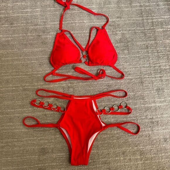 Women's Cherry Red O Ring Strappy Sexy Bikini Set Medium NWOT - Picture 1 of 8
